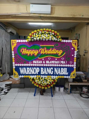 Papan Bunga di Cimone
