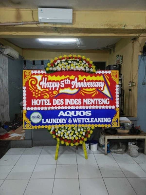 Papan Bunga di Cimone